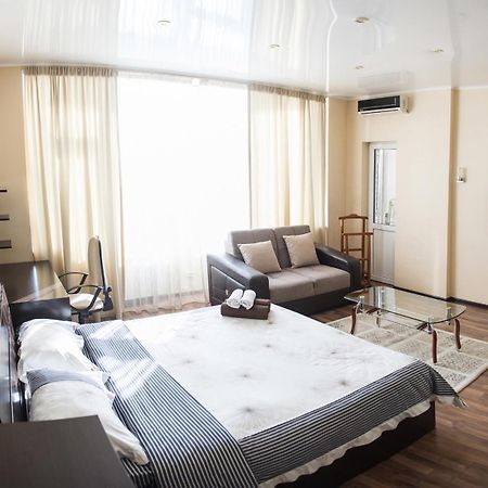 Apartment On Kunayeva 38 Shymkent Ngoại thất bức ảnh