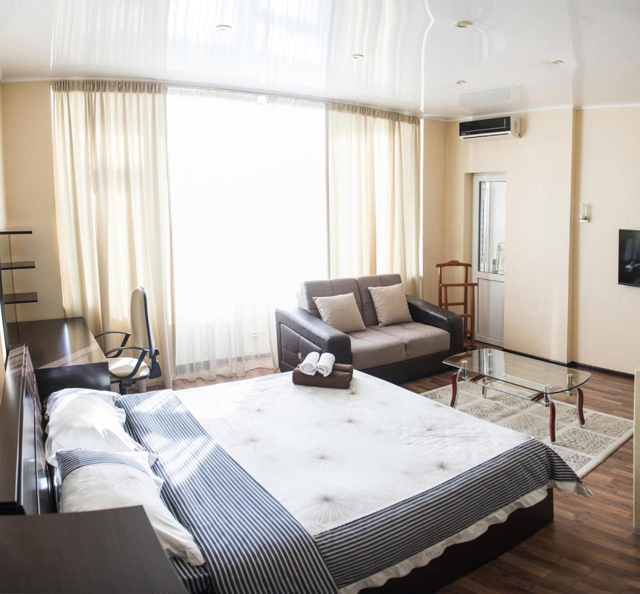 Apartment On Kunayeva 38 Shymkent Ngoại thất bức ảnh